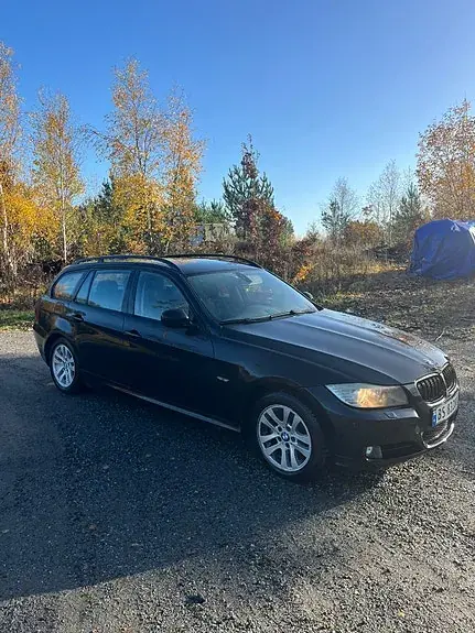 BMW 318D 2009 photo 3