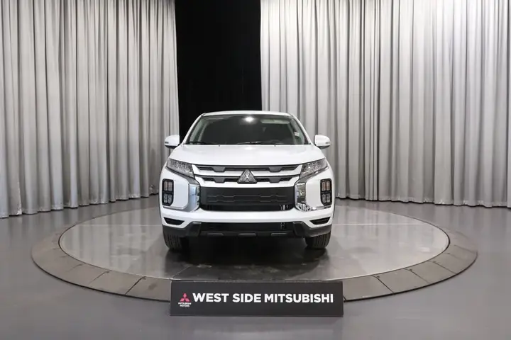 Mitsubishi Rvr 2027 photo 2