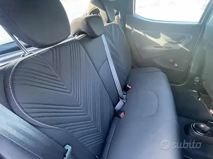 Lancia Ypsilon 2023 photo 4