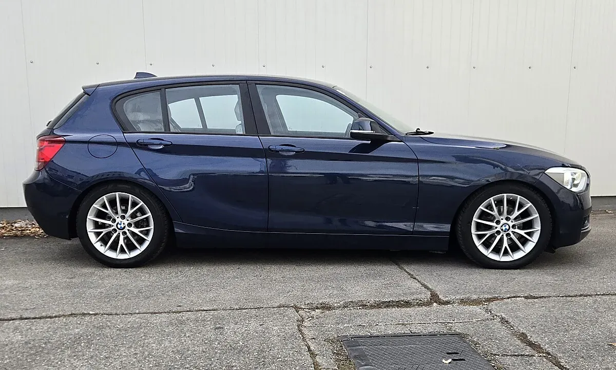 BMW 1 Series 2012 photo 2