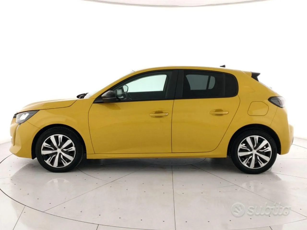 Peugeot 208 2023 photo 2