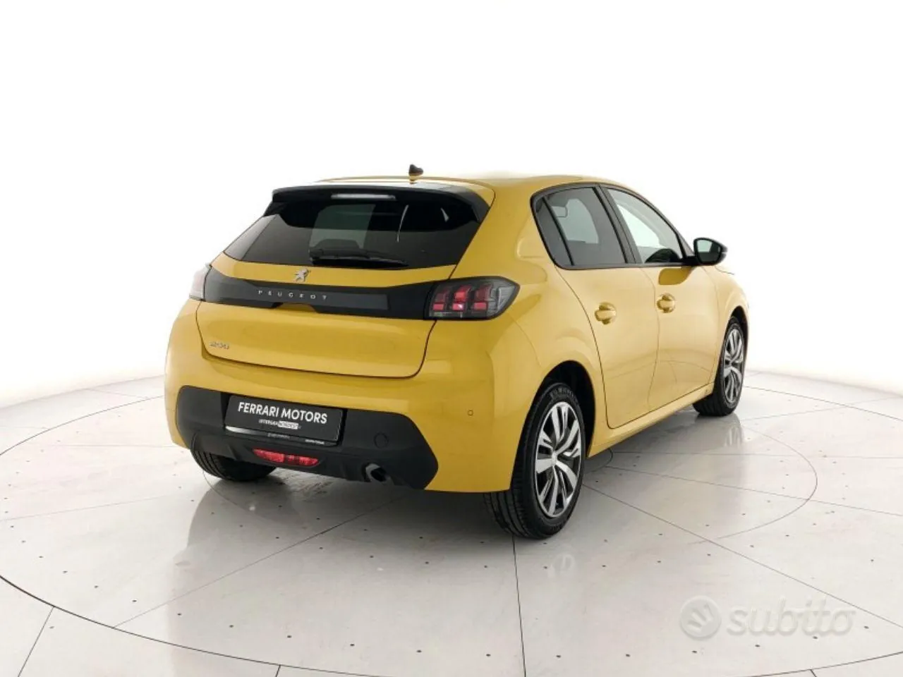 Peugeot 208 2023 photo 3