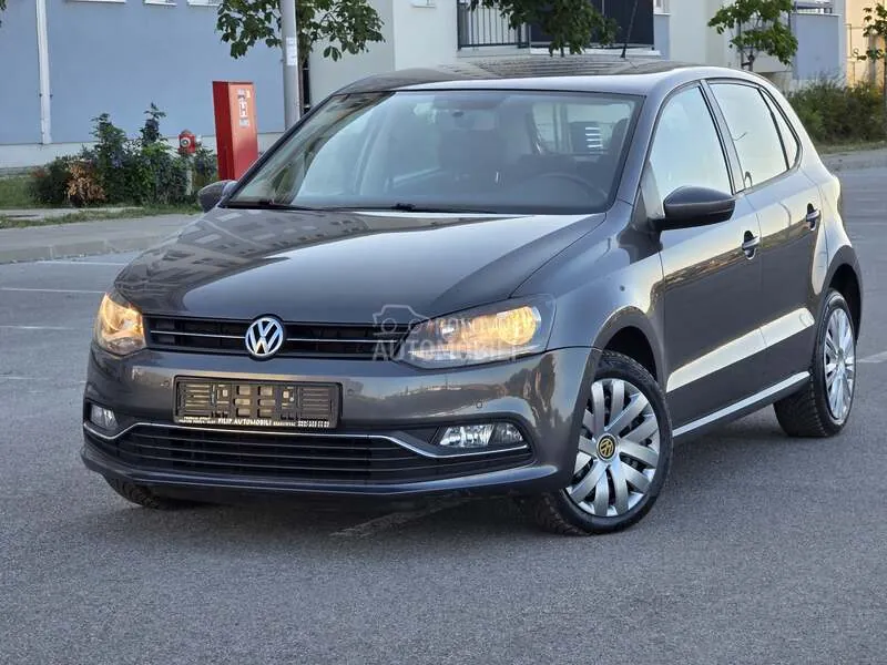 Volkswagen Polo 2010 photo 4