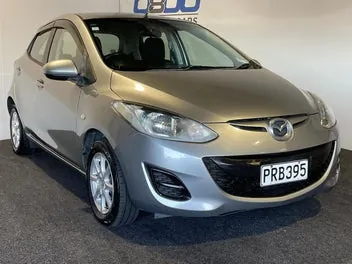 Mazda Demio 2011 photo 2