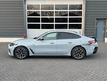 BMW I4 2023 photo 2