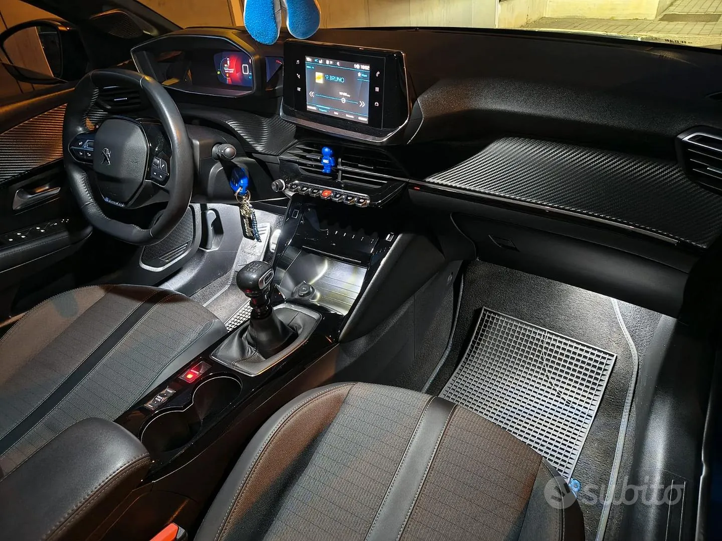 Peugeot 208 2022 photo 5