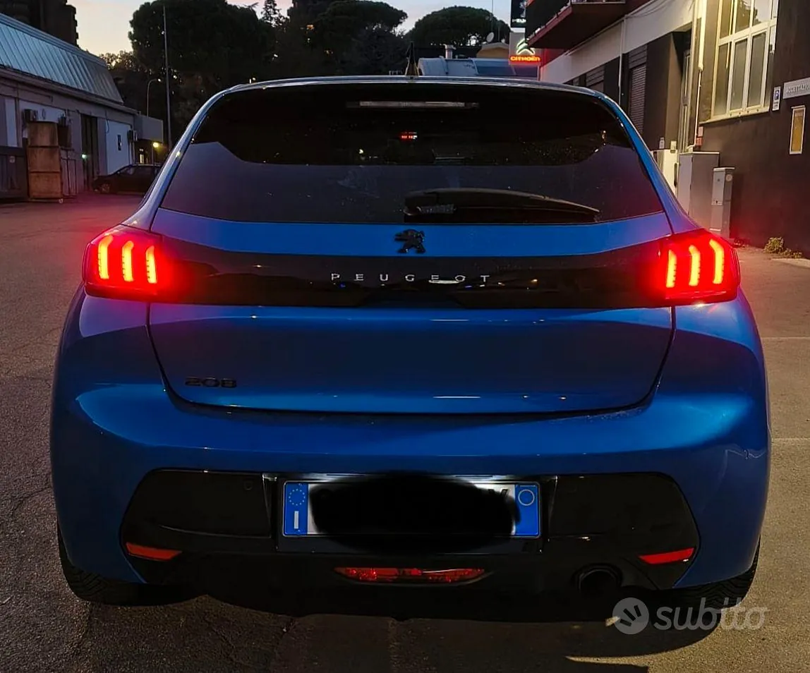 Peugeot 208 2022 photo 3