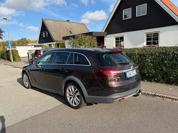 Opel Insignia Country Tourer 2015 photo 2