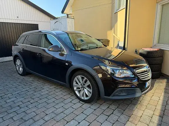 Opel Insignia Country Tourer