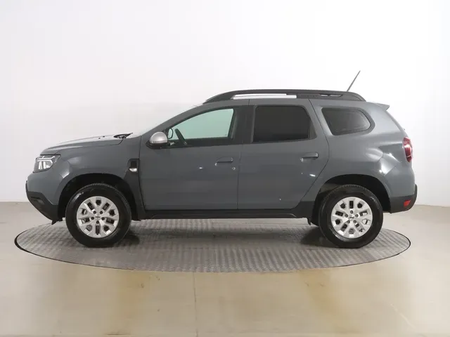 Dacia Duster 2024 photo 2