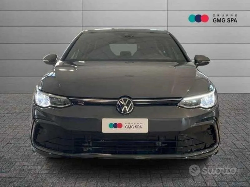 Volkswagen Golf 2024 photo 2