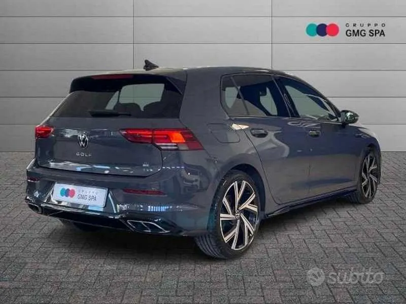 Volkswagen Golf 2024 photo 3