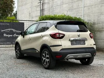 Renault Captur 2017 photo 2