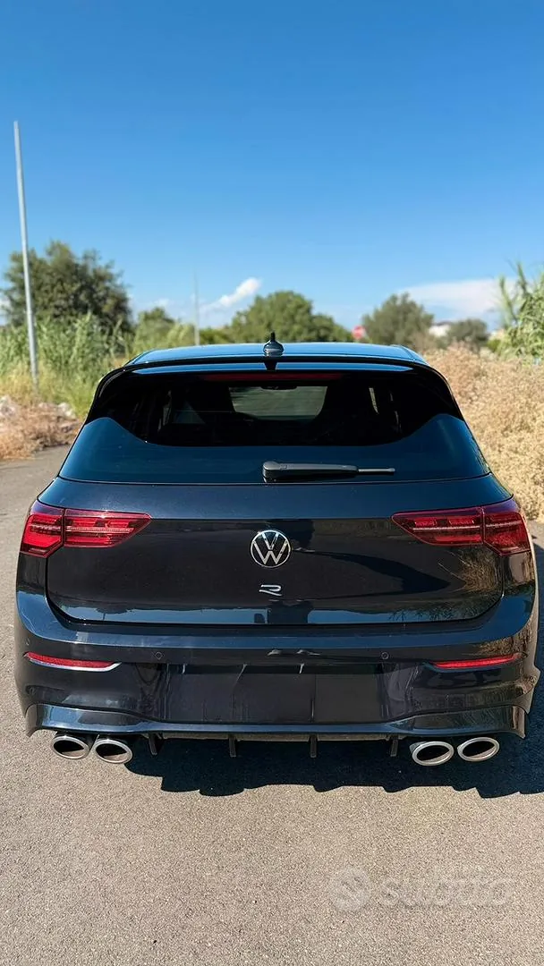 Volkswagen Golf R 2022 photo 2