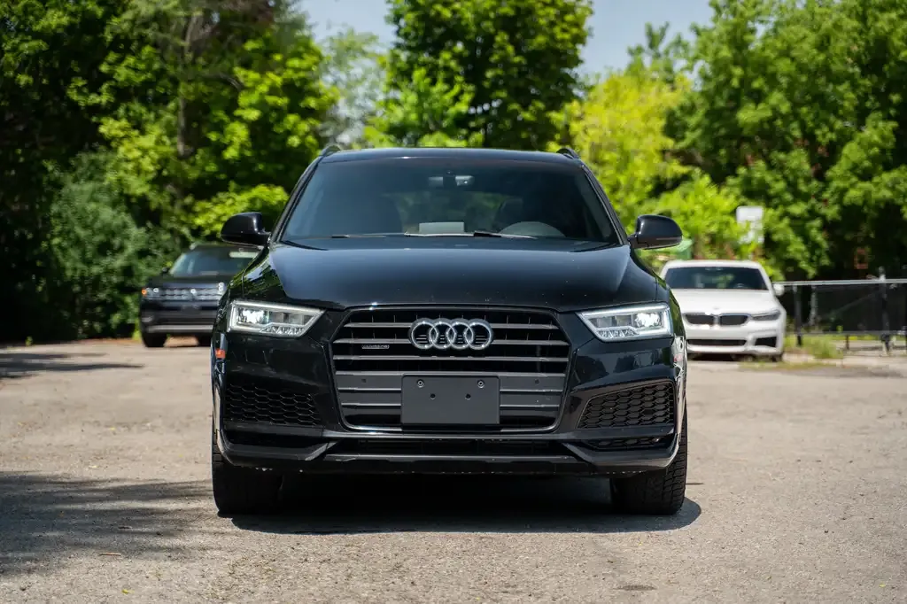 Audi Q3 2018 photo 3