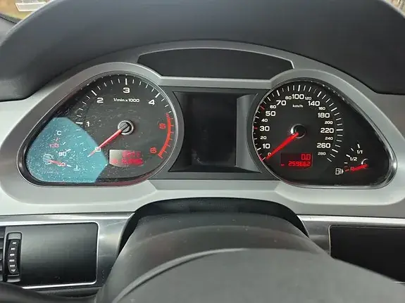 Audi A6 2010 photo 3