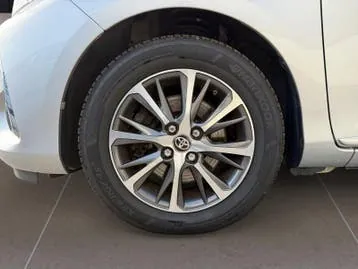 Toyota Yaris 2020 photo 2
