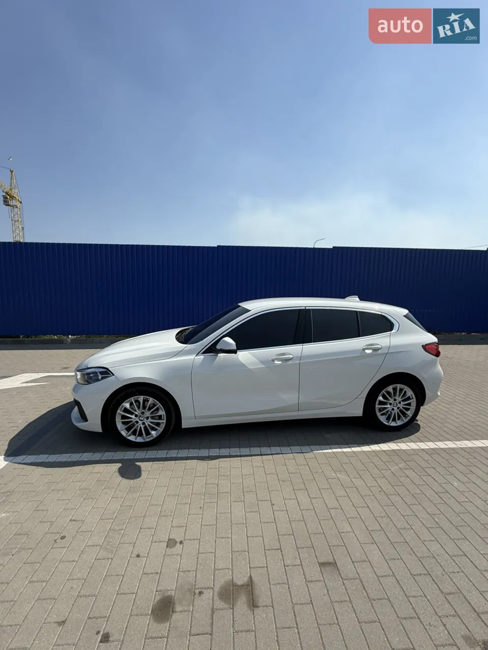 BMW 1 Series 2020 photo 2