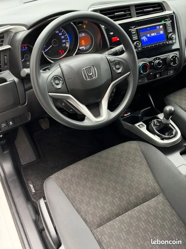 Honda Jazz 2017 photo 3