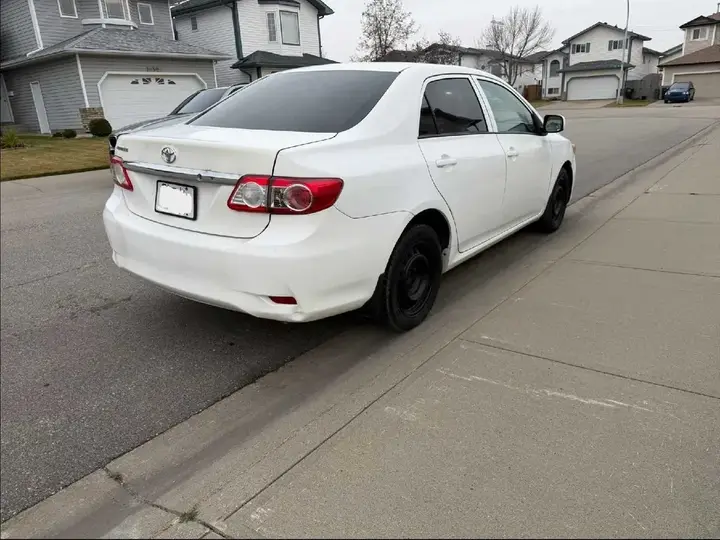 Toyota Corolla 2013 photo 3