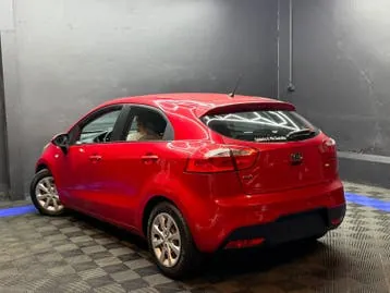 Kia Rio 2012 photo 2