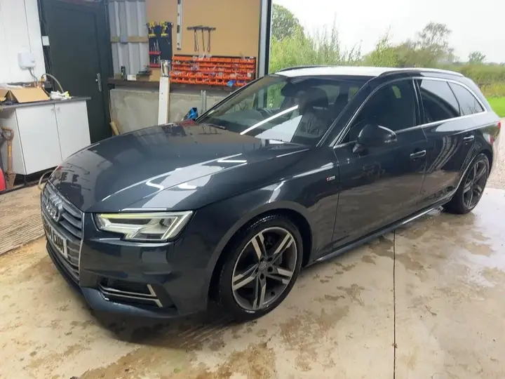 Audi A4 Avant 2016 photo 2