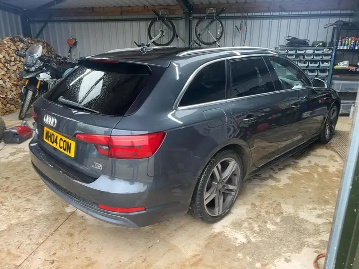 Audi A4 Avant 2016 photo 3