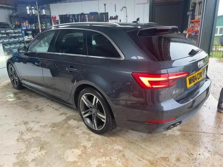 Audi A4 Avant 2016 photo 4