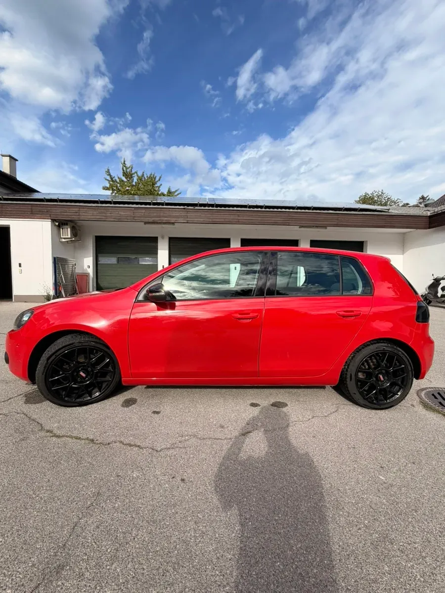 Volkswagen Golf 2012 photo 3