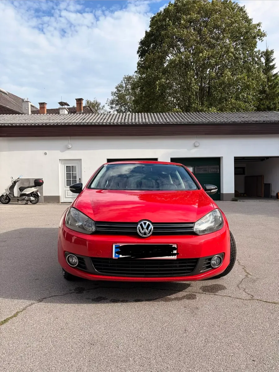 Volkswagen Golf 2012 photo 2