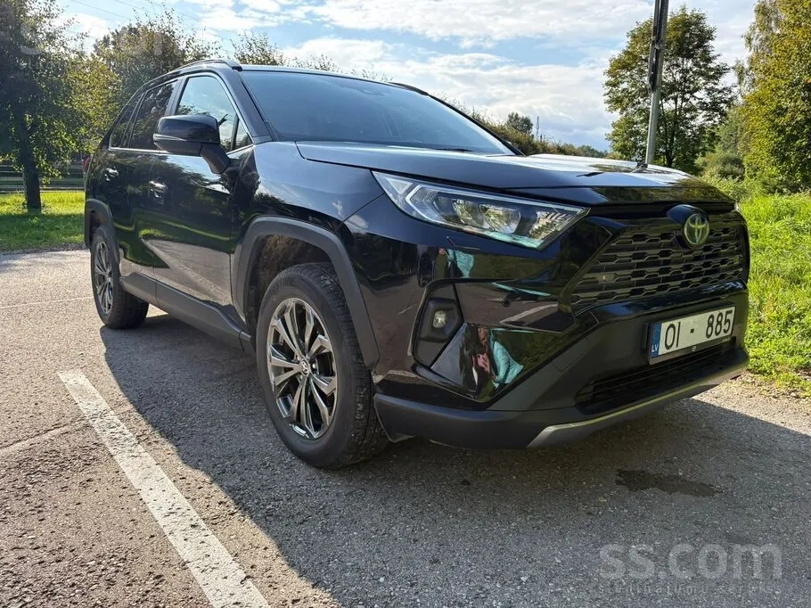 Toyota Rav4 2025 photo 3