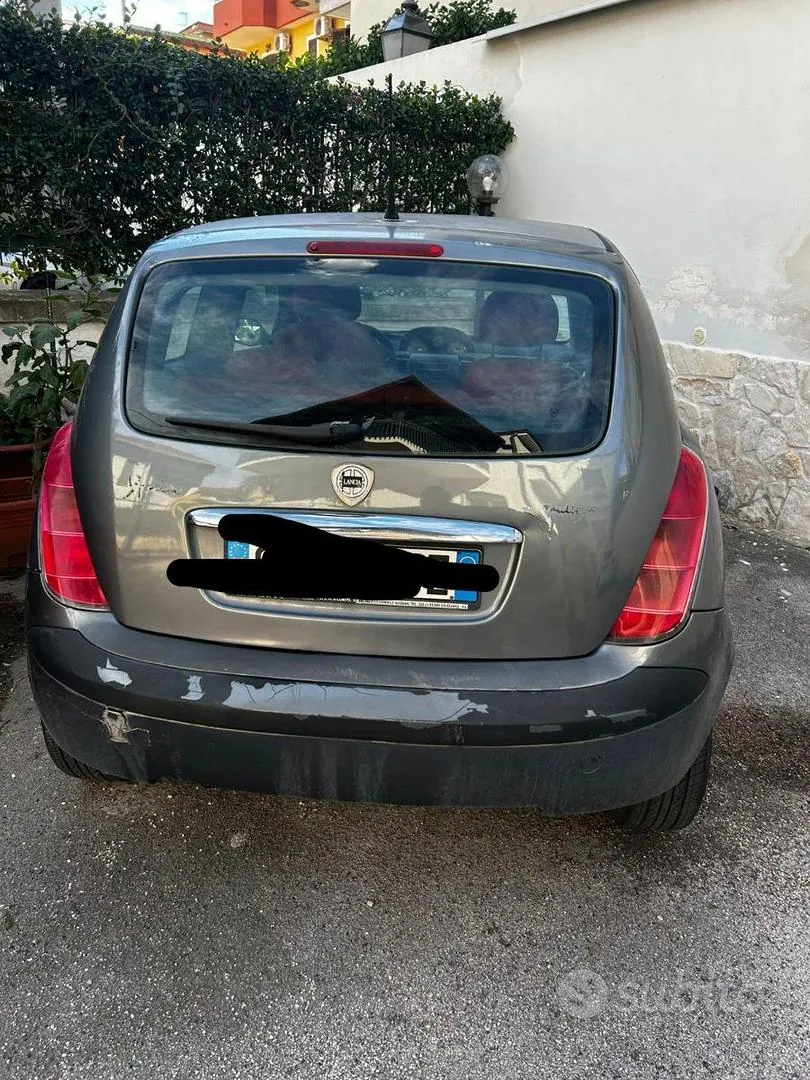 Lancia Ypsilon