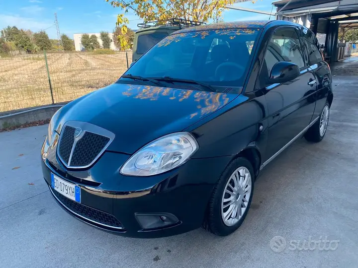 Lancia Ypsilon 2011 photo 3