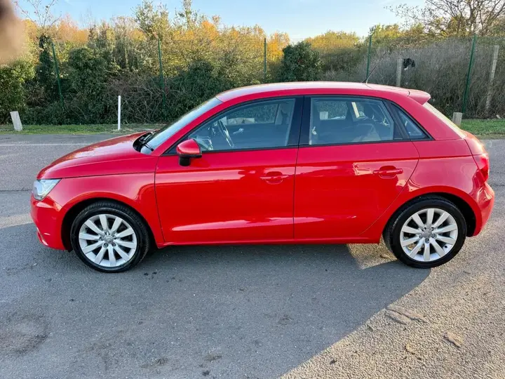 Audi A1 2012 photo 5