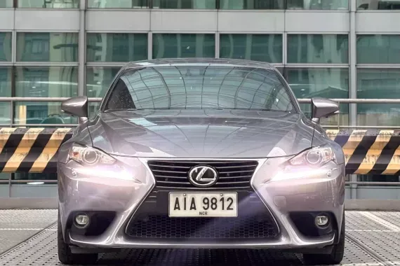 Lexus Is350