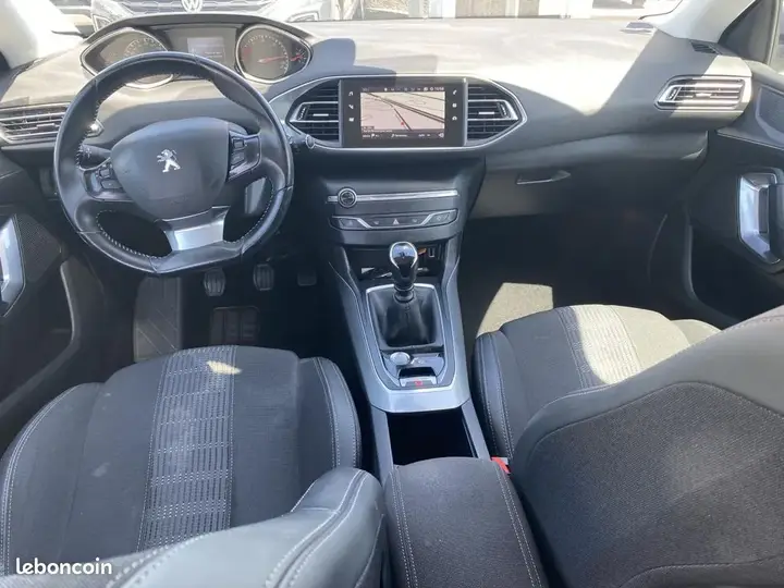 Peugeot 308 2020 photo 5