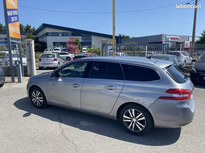 Peugeot 308 2020 photo 4