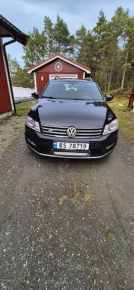 Volkswagen Passat 2013 photo 2