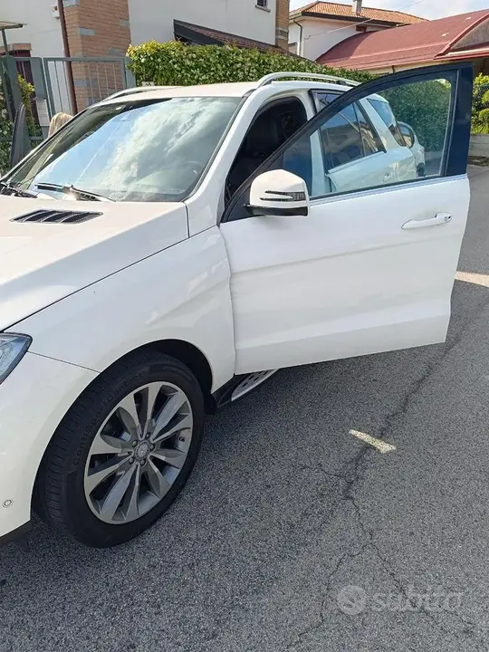Mercedes-Benz Ml 2015 photo 4