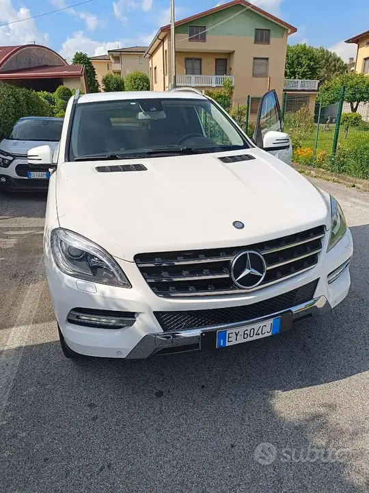 Mercedes-Benz Ml 2015 photo 5