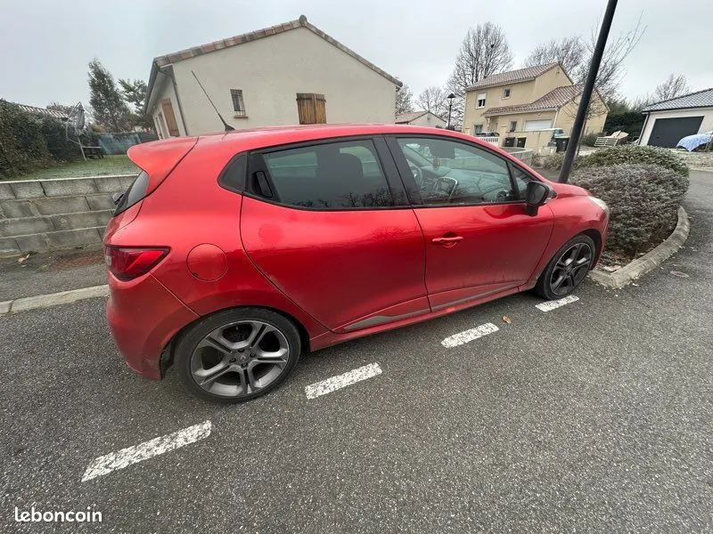 Renault Clio 2015 photo 3