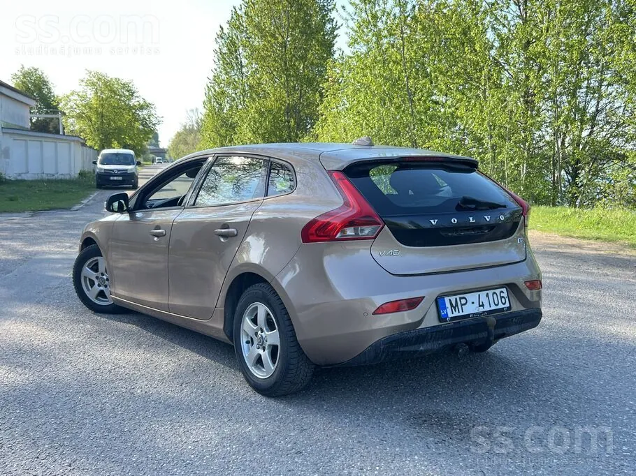 Volvo V40 2013 photo 3