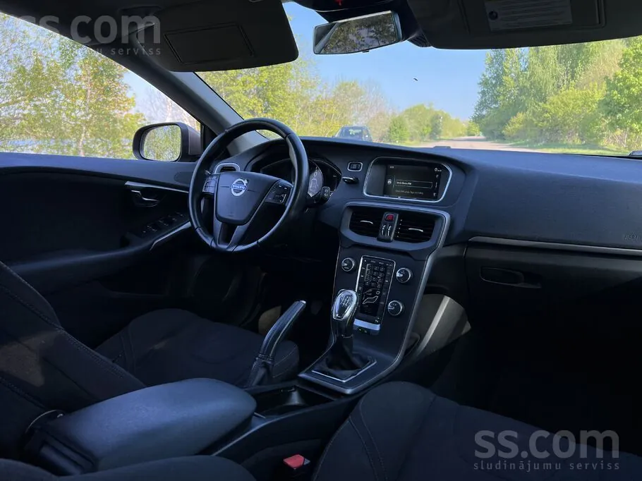 Volvo V40 2013 photo 5