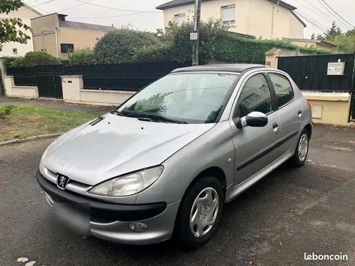 Peugeot 206