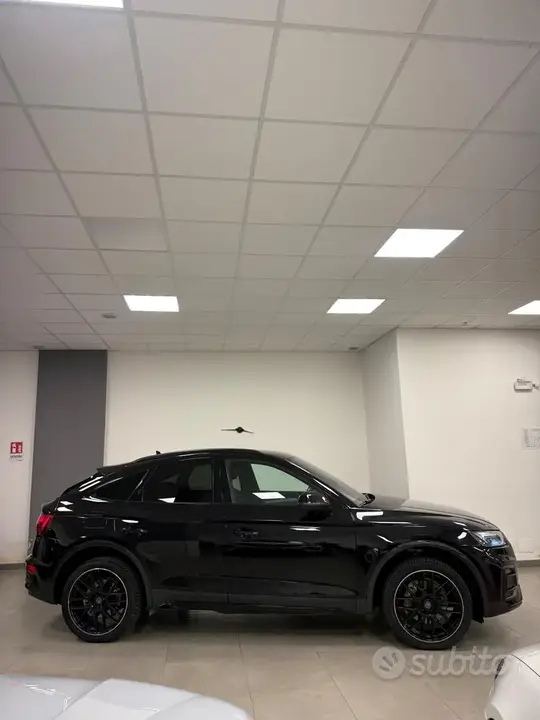 Audi Q5 2022 photo 2