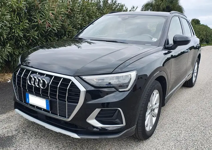 Audi Q3 2022 photo 3