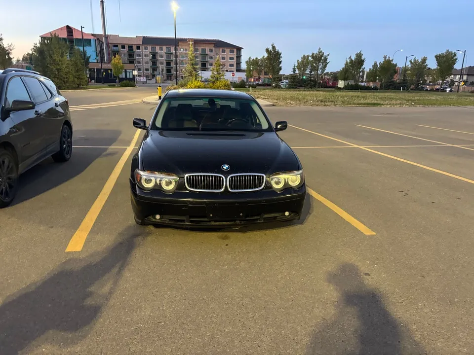 BMW 7 Series 2005 photo 3