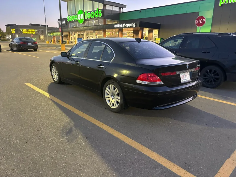 BMW 7 Series 2005 photo 4