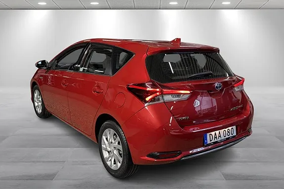 Toyota Auris 2016 photo 5