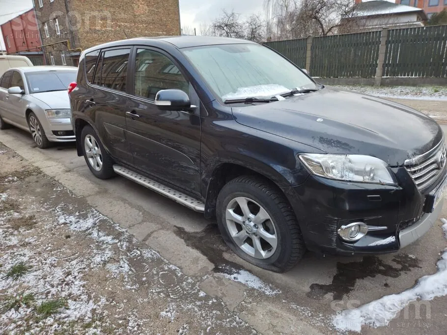Toyota Rav4 2004 photo 2